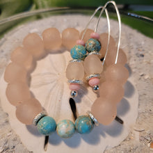 Load image into Gallery viewer, Turquoise and Pink Glass  Bracelet
