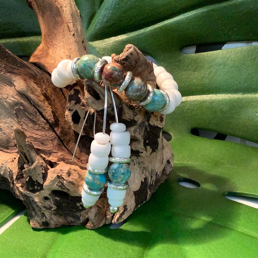 White glass and turquoise sea sediment bracelet